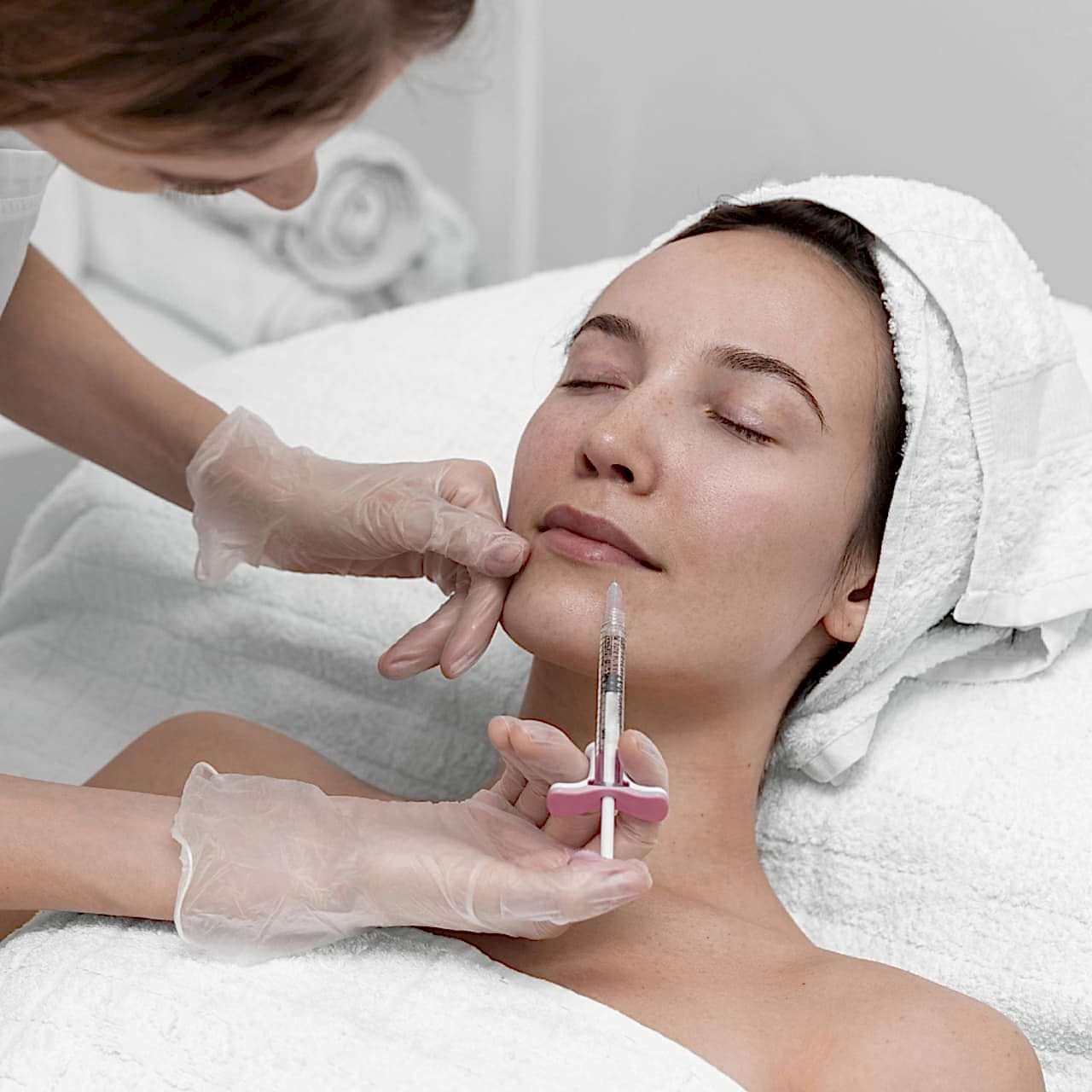 Вопросы-ответы об инъекционной косметологии